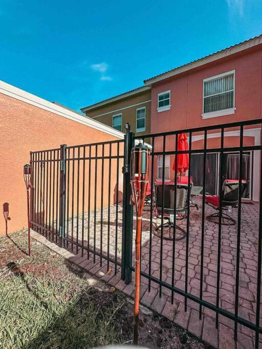 Ultimate Vacation Villa Near Disney Townhouse คิสซิมมี ภายนอก รูปภาพ